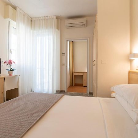 Hotel Constellation Rimini Ngoại thất bức ảnh