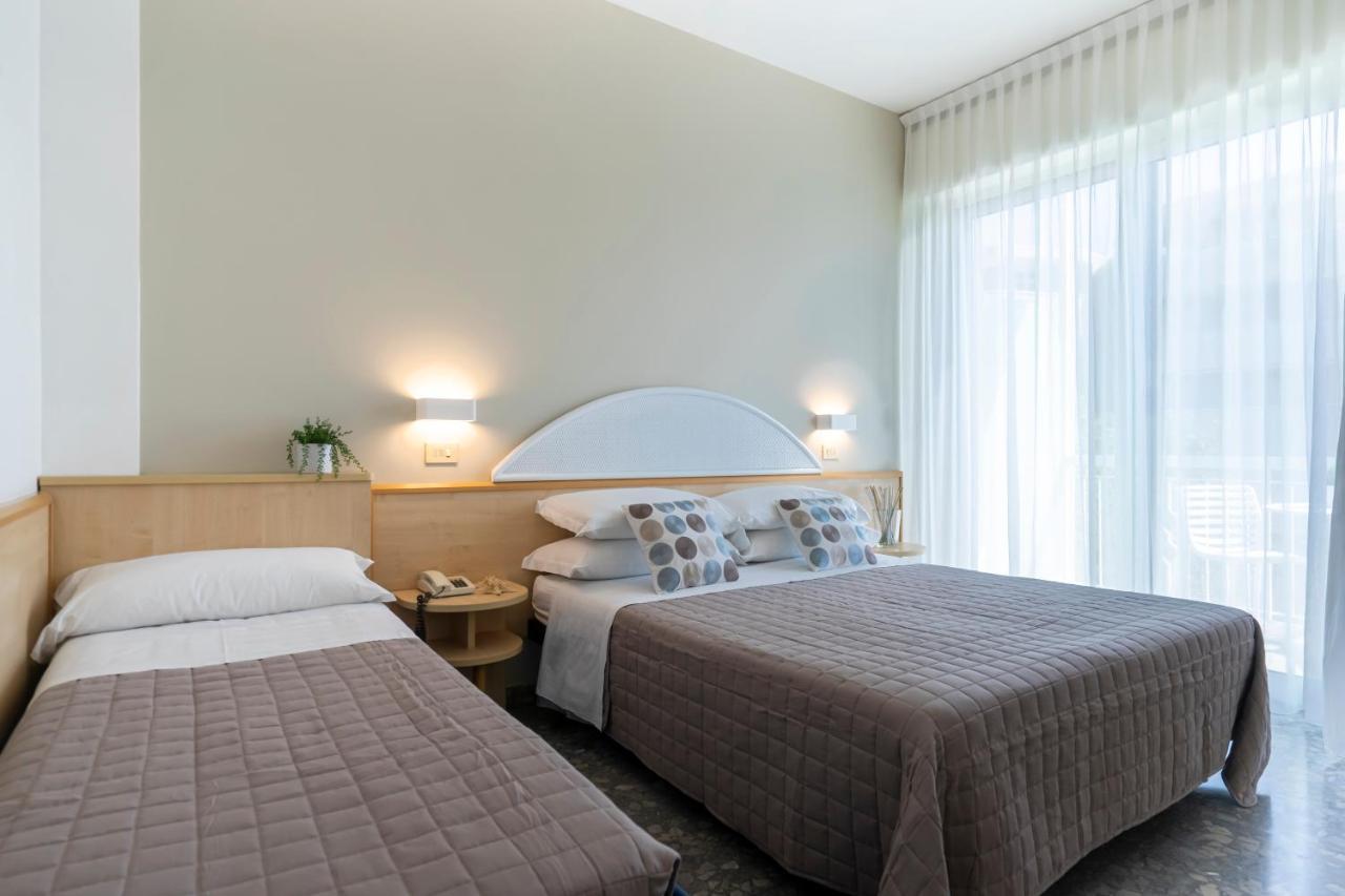 Hotel Constellation Rimini Ngoại thất bức ảnh