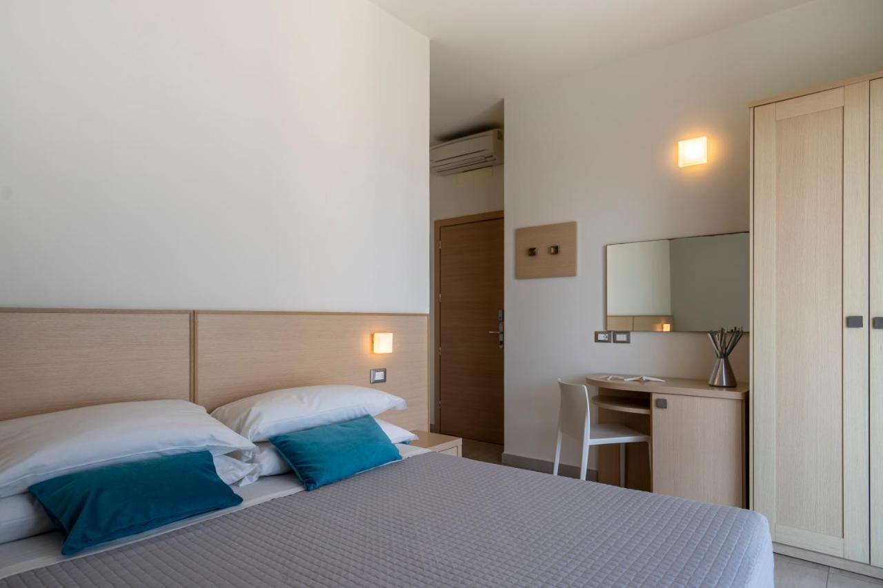 Hotel Constellation Rimini Ngoại thất bức ảnh