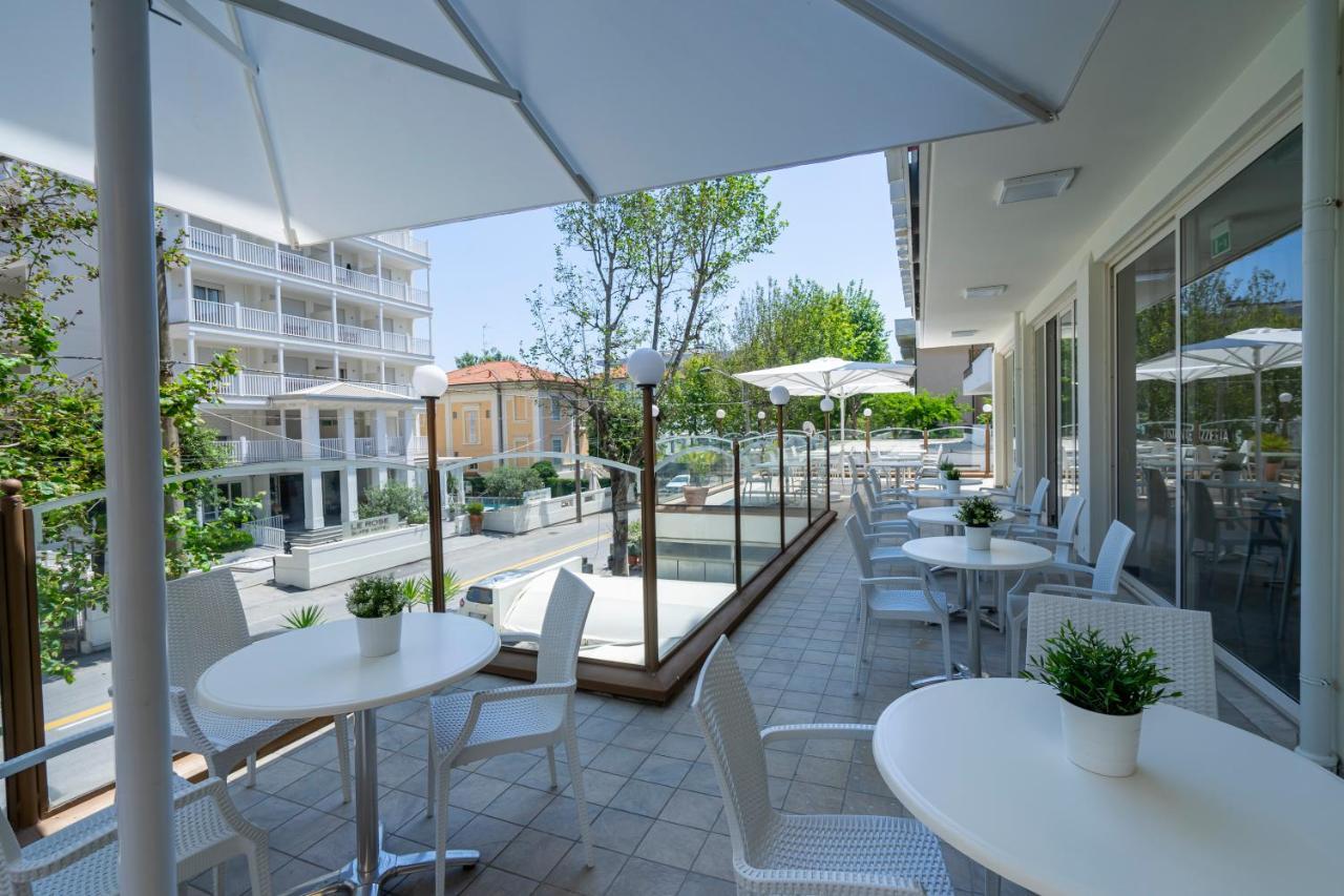 Hotel Constellation Rimini Ngoại thất bức ảnh