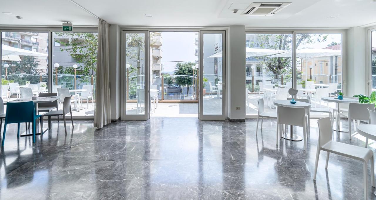 Hotel Constellation Rimini Ngoại thất bức ảnh