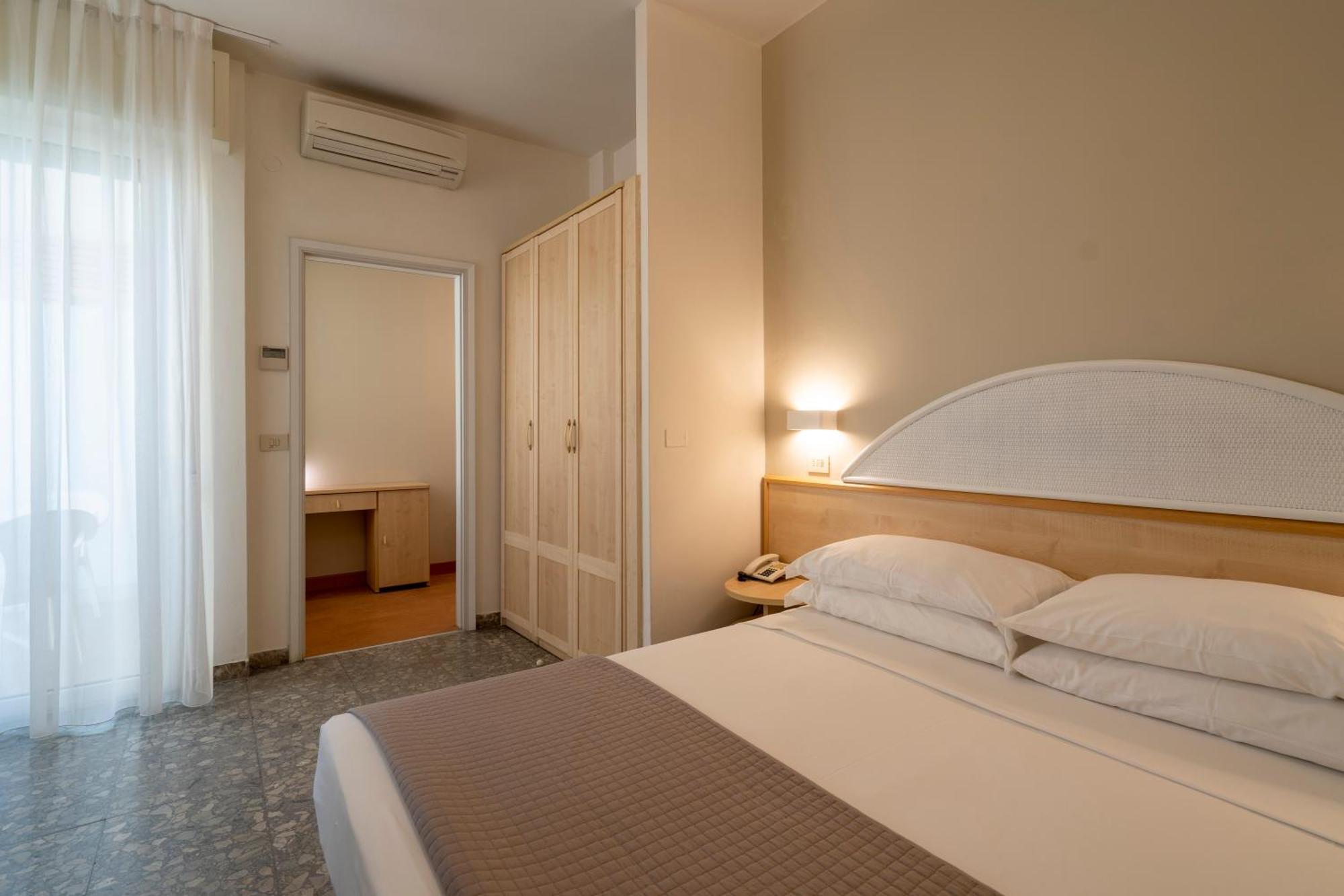 Hotel Constellation Rimini Ngoại thất bức ảnh
